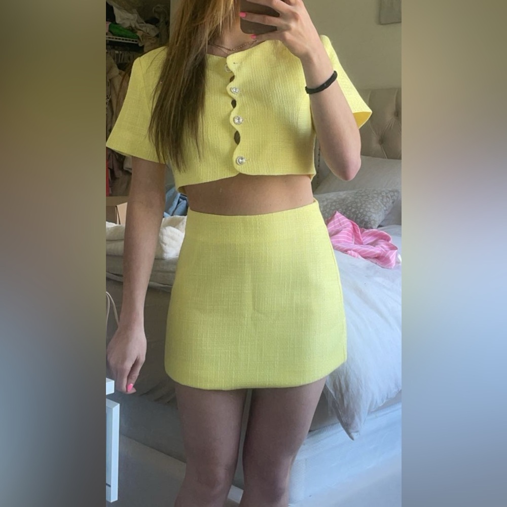 Yellow Cropped Jacket Set - Picture 2 of 5